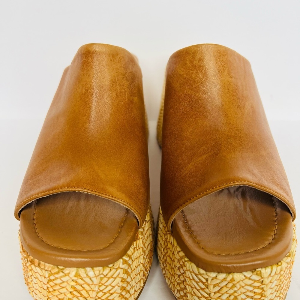 NEW! Seychelles Tulip Leather Wedge Slip On Sandal - Picture 2 of 9
